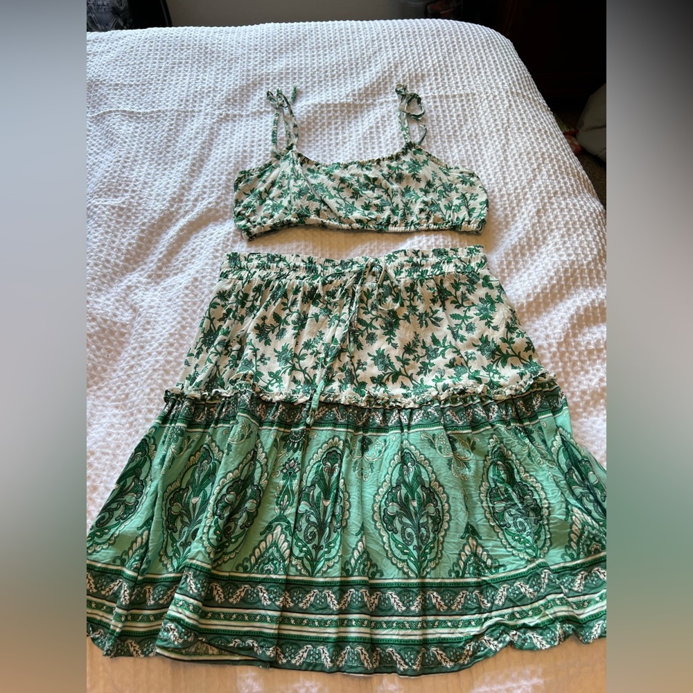 Cute green and white set medium